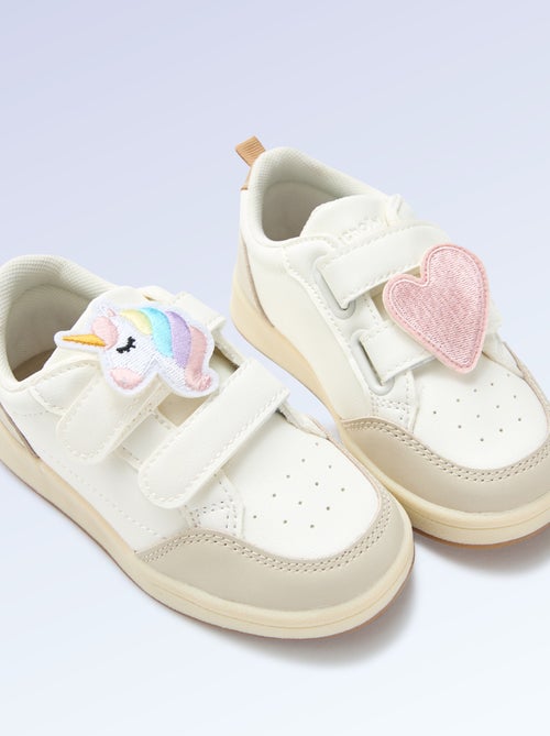 2er-Set Aufsteck-Patches zum Personalisieren deiner 'Kitchoun' Sneakers - Kiabi 2er-Set Aufsteck-Patches zum Personalisieren deiner 'Kitchoun' Sneakers - Kiabi