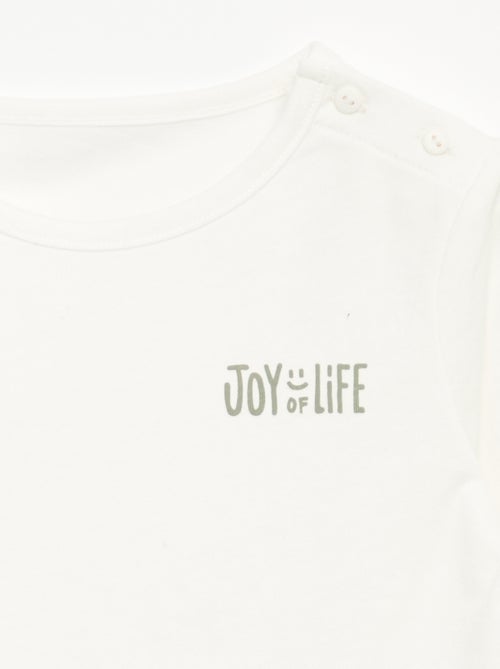 3-teiliges Set: Sweatshirt, Jogginghose und T-Shirt - Kiabi 3-teiliges Set: Sweatshirt, Jogginghose und T-Shirt - Kiabi