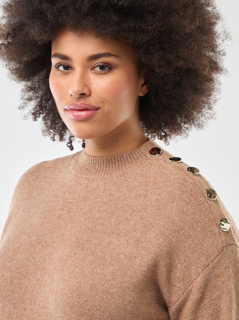 Abito maglia con bottoni decorativi sulla spalla Beige - Kiabi