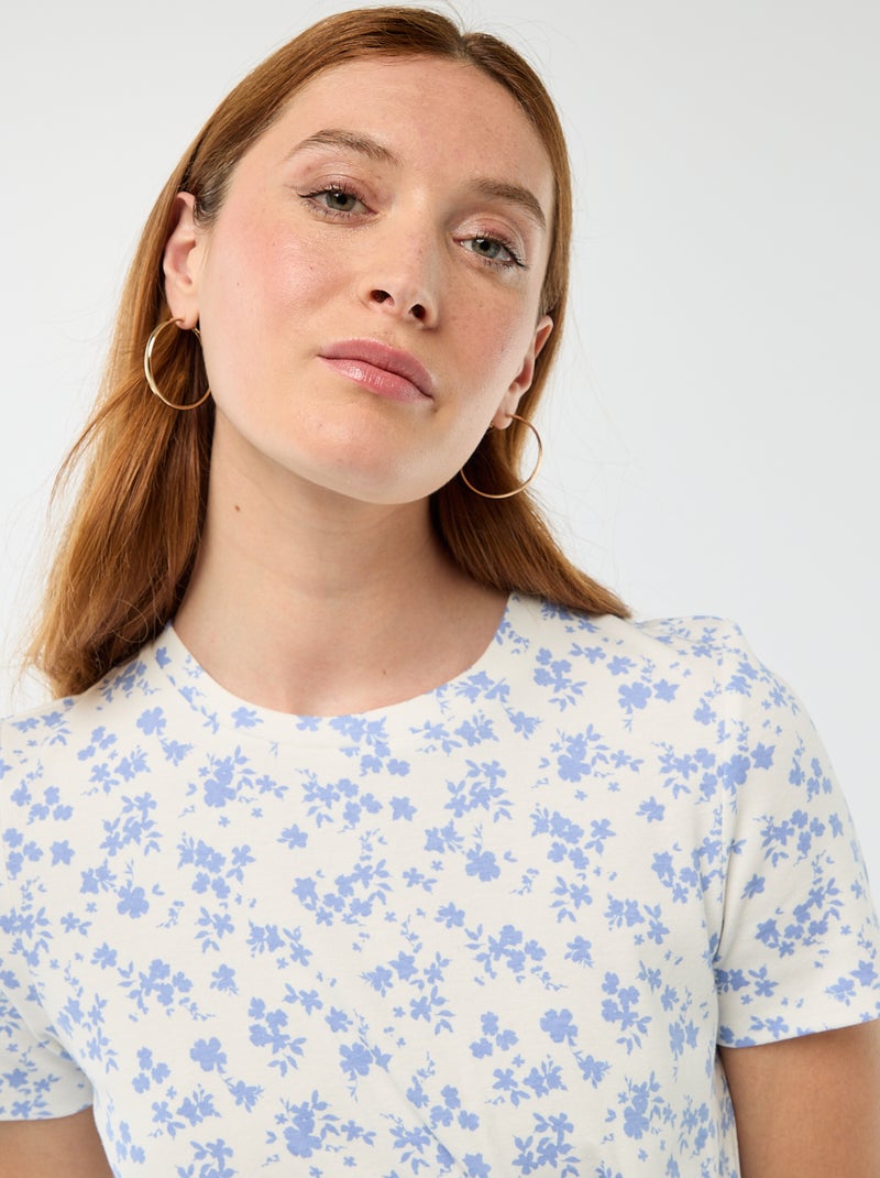 Abito t-shirt corto con fiocco fantasia Beige - Kiabi