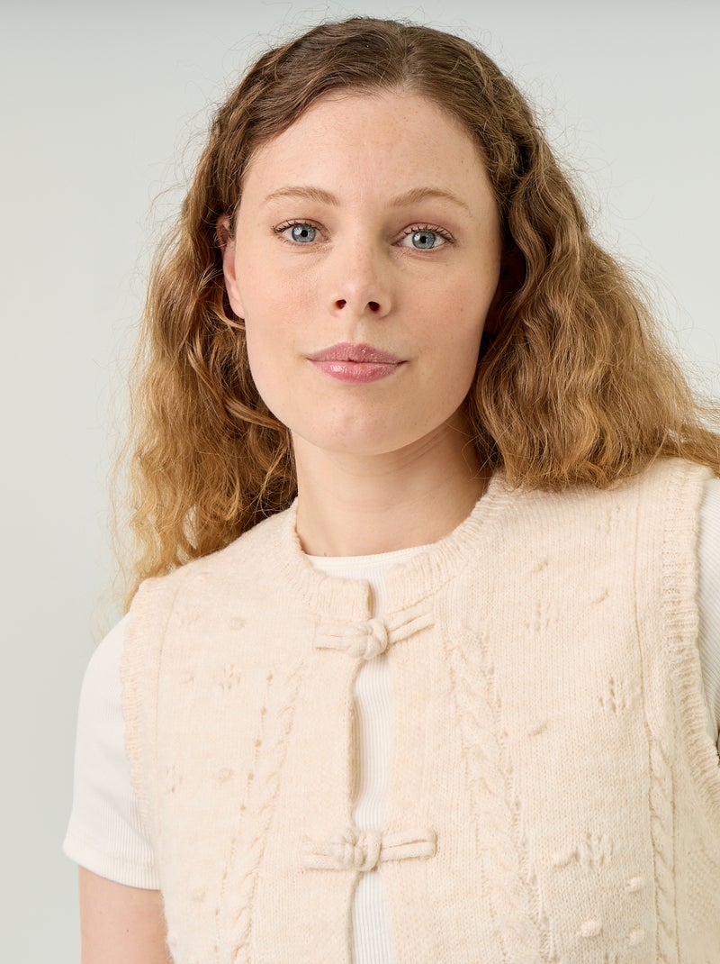 Ärmelloses Gilet mit Wellenkanten Beige - Kiabi