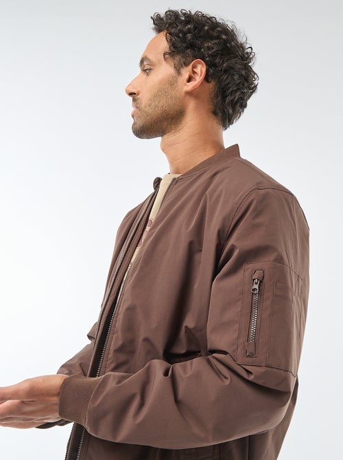 Aviator-Style Jacket with Zipped Sleeve Pocket - Kiabi Aviator-Style Jacket with Zipped Sleeve Pocket - Kiabi