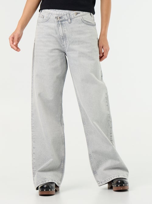 Barrel-Jeans mit versetzter Knopfleiste - Kiabi