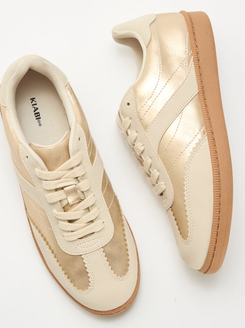 Baskets basses à empiècements contrastants Or - Kiabi
