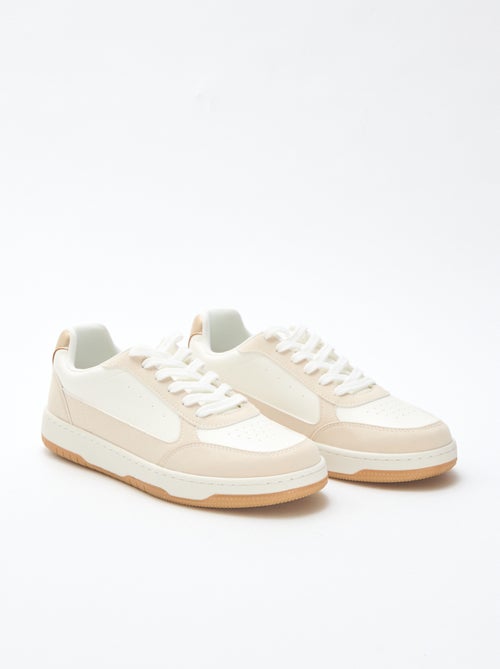 Baskets bicolores avec détails dorés - Kiabi