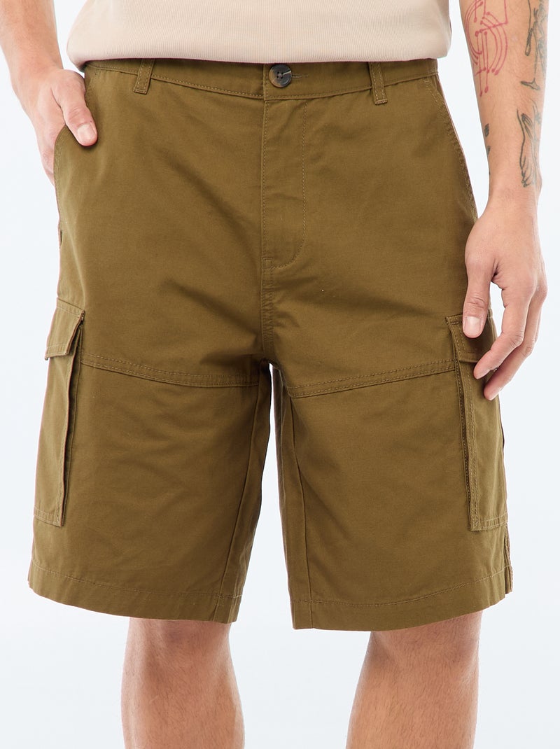 Bermuda chino in twill tinta unita multitasche Kaki - Kiabi