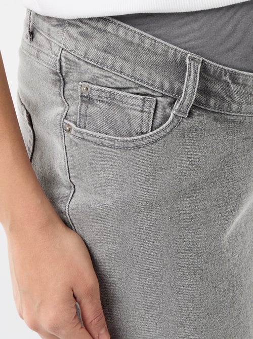 Bermuda en jean taille haute de maternité - Kiabi