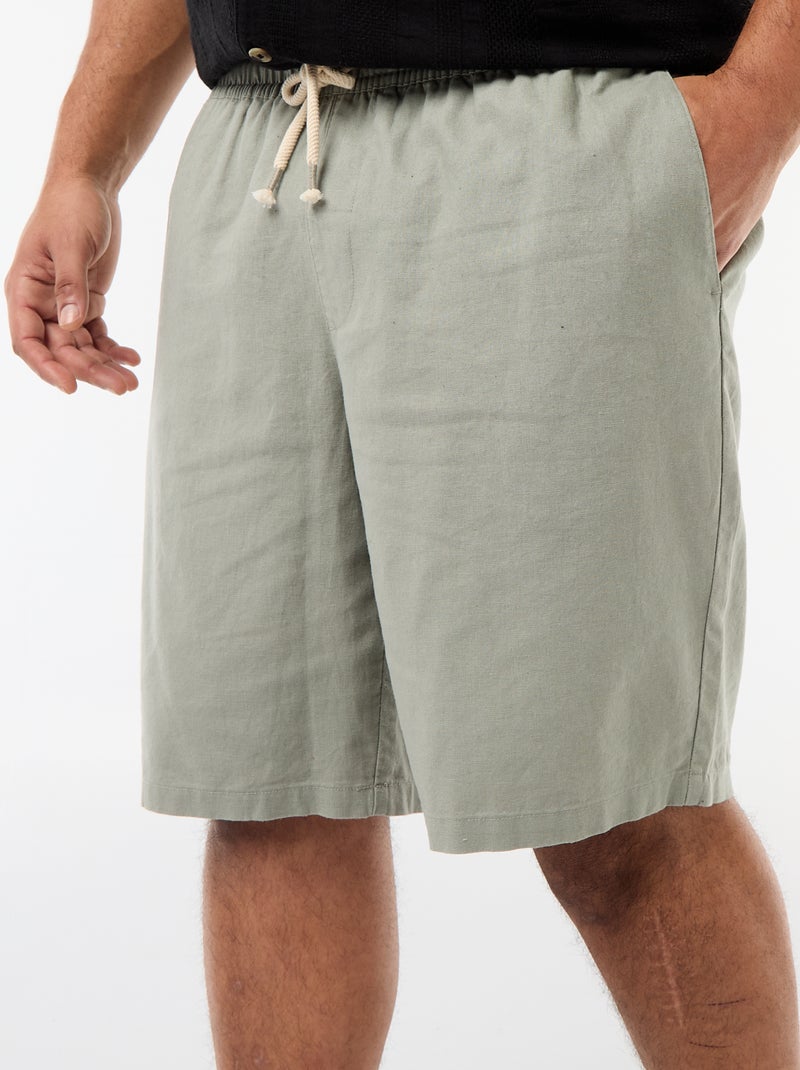 Bermuda léger uni avec 4 poches Vert - Kiabi