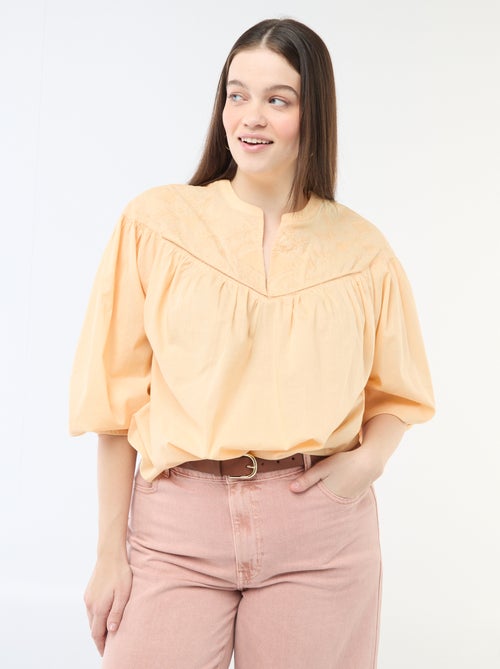 Blouse à manches longues avec broderies - Kiabi