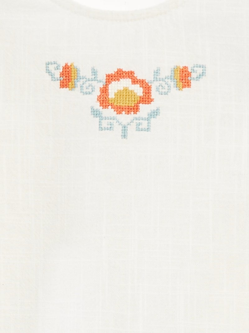 Blouse à motifs brodés Blanc - Kiabi