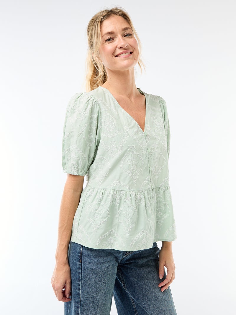 Blouse avec broderies et base volantée Vert - Kiabi