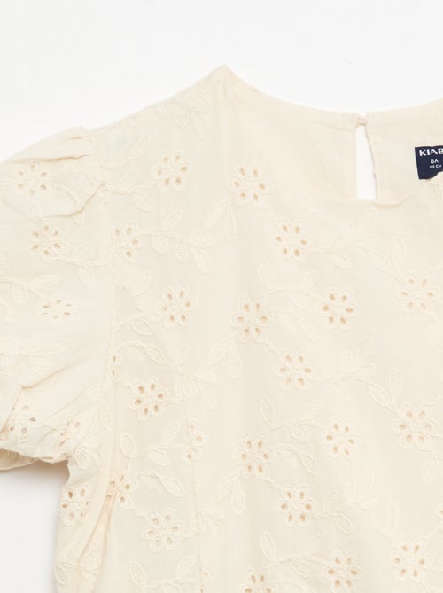 Blouse avec broderies fleurs à manches courtes - Kiabi