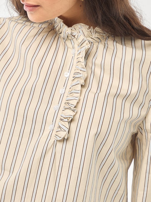 Blouse avec volants au col et à l'ouverture - Kiabi