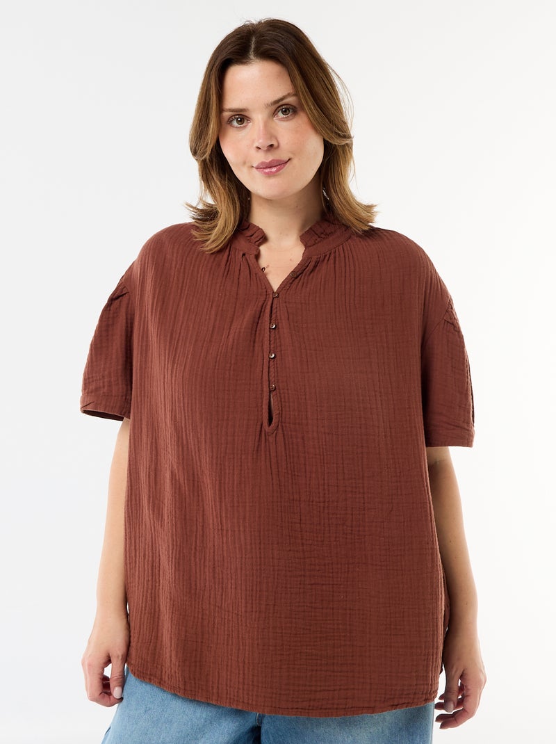 Blouse en gaze de coton avec col froncé Marron - Kiabi