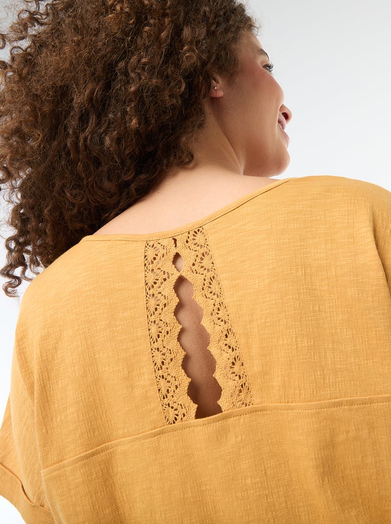 Blouse en matière crêpée manches courtes Beige - Kiabi