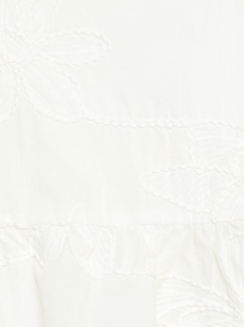 Blouse sans manches avec broderies fleuries - Kiabi