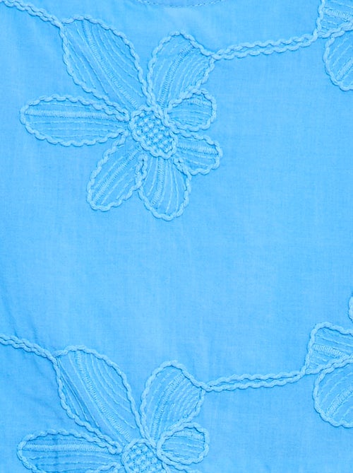 Blouse sans manches avec broderies fleuries - Kiabi