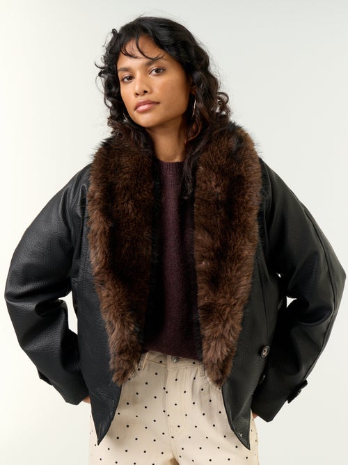 Blouson court en faux cuir avec col en fausse fourrure amovible - Kiabi