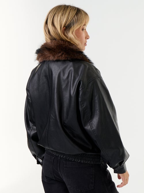 Blouson en faux cuir oversize avec col en fourrure amovible - Kiabi