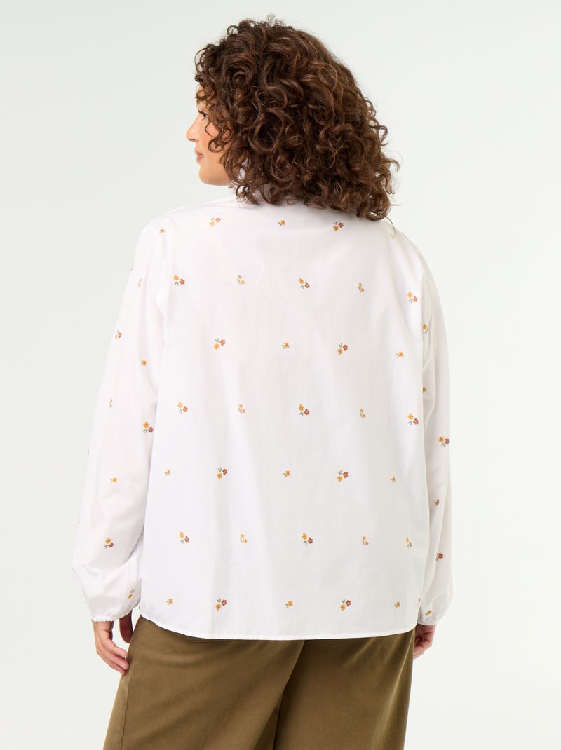 Bluse mit Blumenstickereien und Stehkragen Weiß - Kiabi