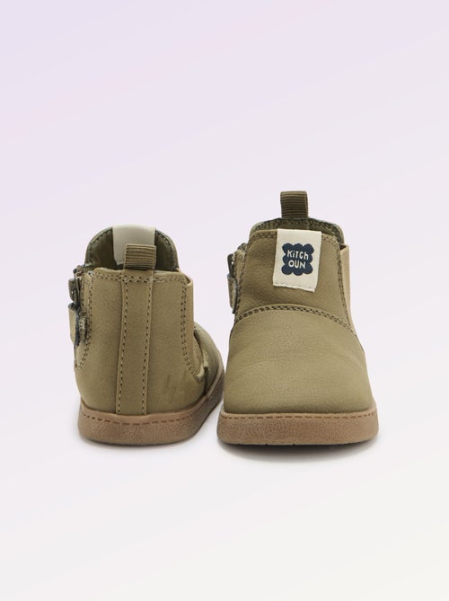 Boots en simili avec soufflet élastiqué - Motricité 3 '1ers pas' - Kitchoun - Kiabi Boots en simili avec soufflet élastiqué - Motricité 3 '1ers pas' - Kitchoun - Kiabi