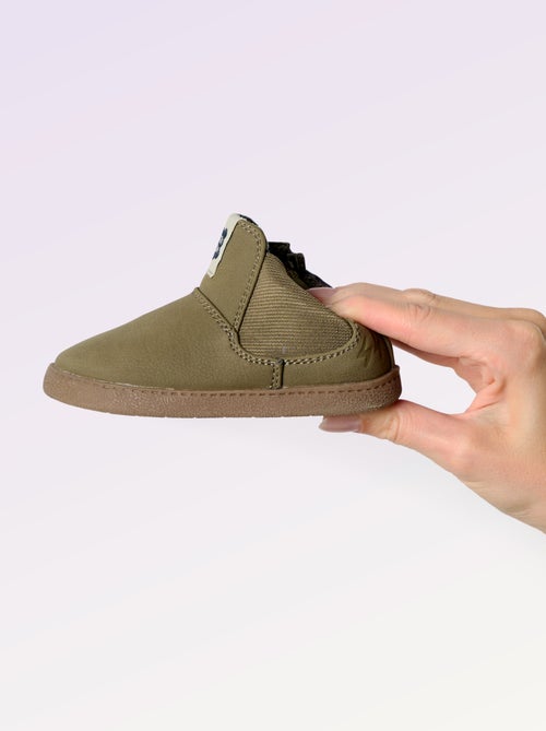 Boots en simili avec soufflet élastiqué - Motricité 3 '1ers pas' - Kitchoun - Kiabi Boots en simili avec soufflet élastiqué - Motricité 3 '1ers pas' - Kitchoun - Kiabi