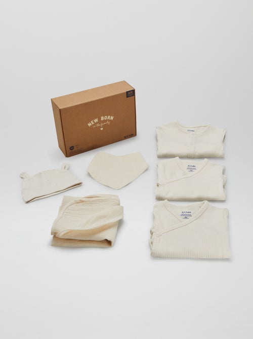 Box nascita unisex New born in the family - 6 pezzi - Kiabi