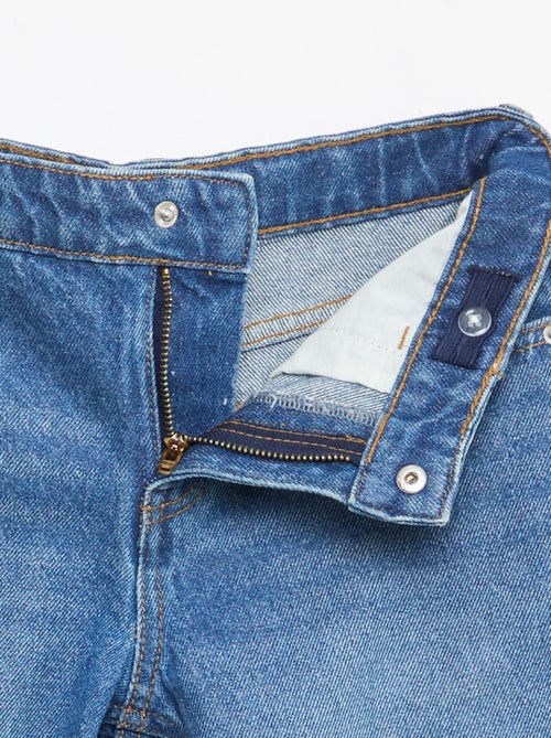 Boy's Cotton Stretch Slim Fit Denim Bermuda Shorts - Kiabi Boy's Cotton Stretch Slim Fit Denim Bermuda Shorts - Kiabi