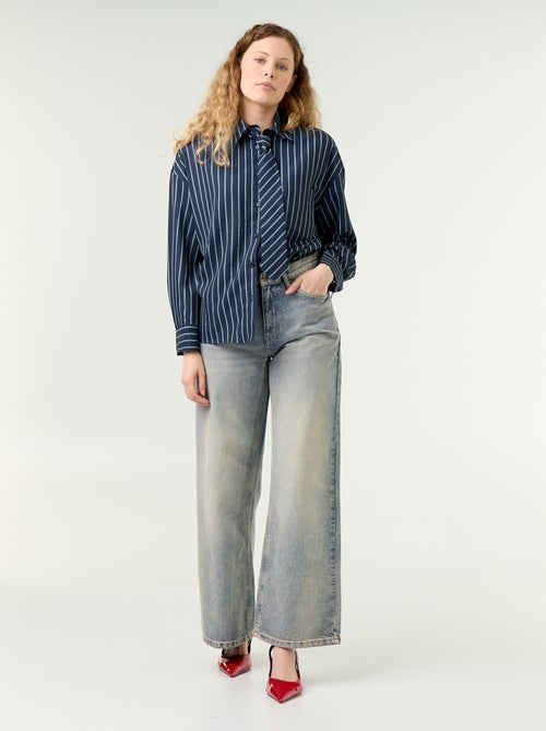 Camicia a righe con taschino sul petto + cravatta coordinata - 2 pezzi - Kiabi