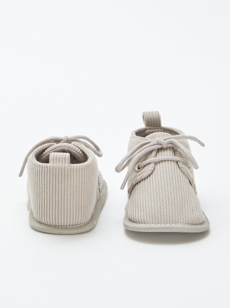 Chaussons à lacets Gris - Kiabi