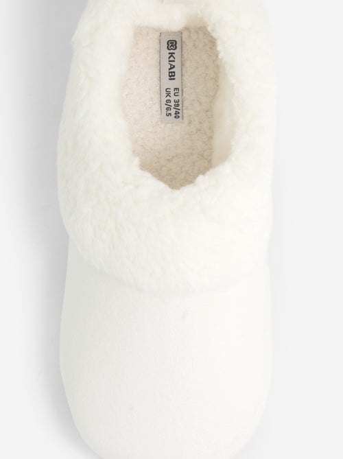 Chaussons forme bottillon bas fourrés - Kiabi Chaussons forme bottillon bas fourrés - Kiabi
