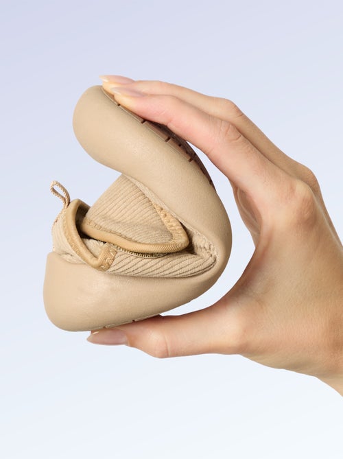 Chaussons 'Kitchoun' souples fourrés barefoot - Kiabi Chaussons 'Kitchoun' souples fourrés barefoot - Kiabi