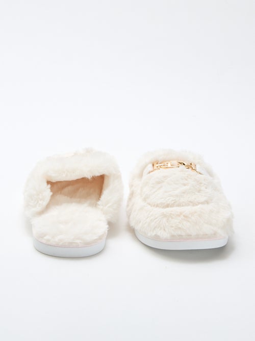 Chaussons mule en fausse fourrure - Kiabi