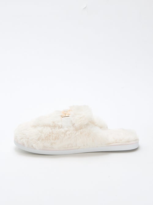 Chaussons mule en fausse fourrure - Kiabi