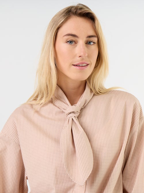 Chemise ample à manches longues et col lavallière - Kiabi