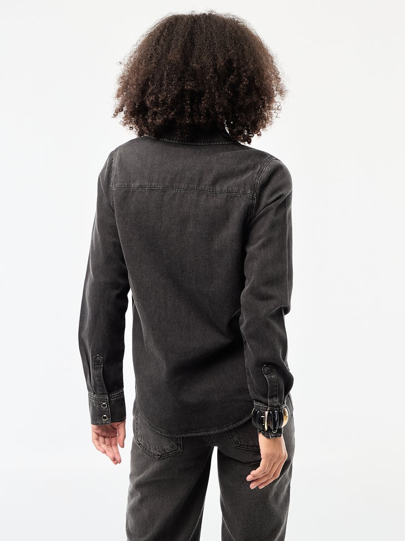 Chemise en jean avec 2 poche plaquées à rabat sur la poitrine Noir - Kiabi