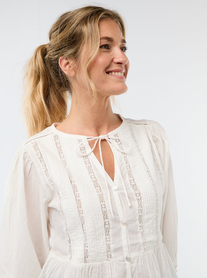 Chemisier romantique avec liens à nouer au col Beige - Kiabi