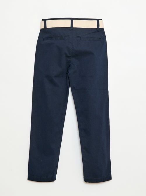 Chino-Hose aus Twill mit Gürtel - 2er-Set - Kiabi