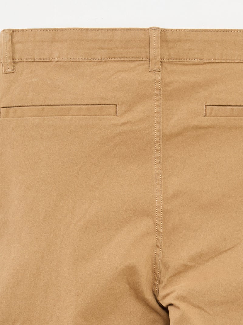 Chino-Hose – Kollektion zum einfachen Anziehen Beige - Kiabi