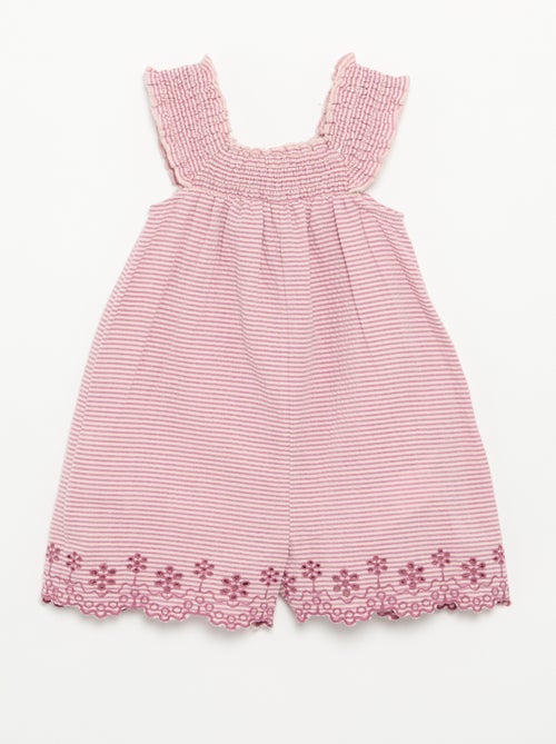 Combinaison short rayée en seersucker avec smock et broderies - Kiabi