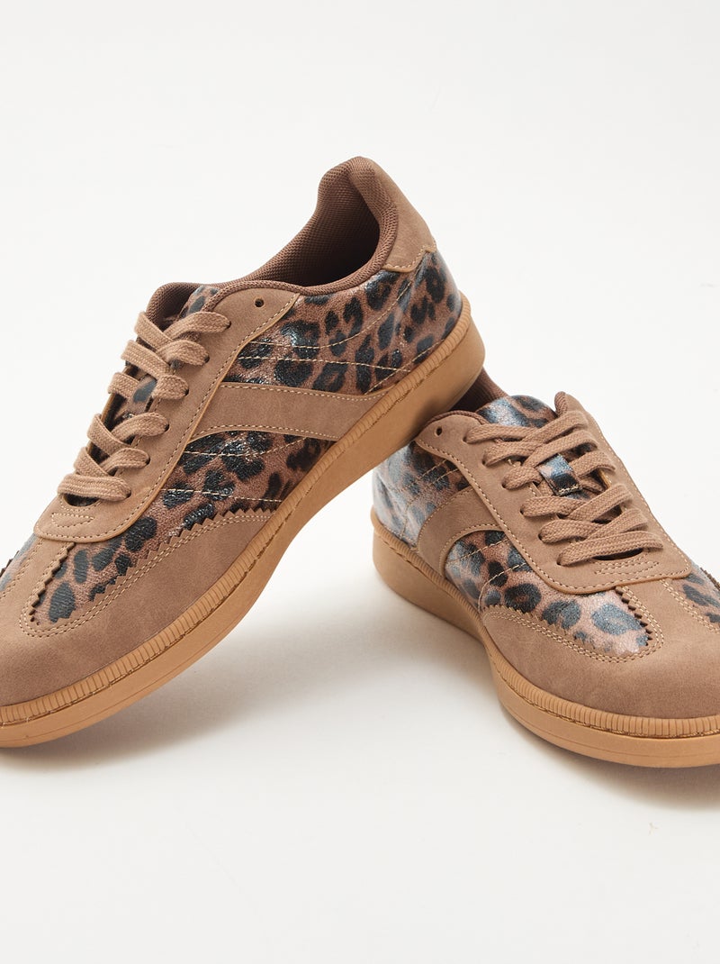 Contrast Panel Low-Top Sneakers Brown - Kiabi
