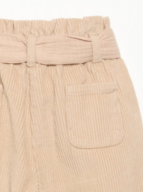 Cordhose mit Gürtel - Kiabi
