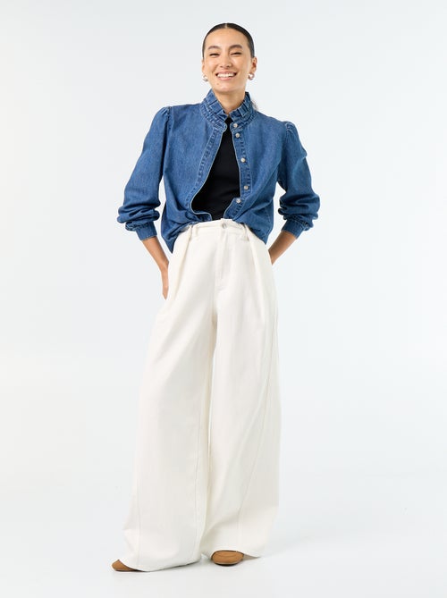 Denim-Bluse mit Rüschenkragen - Kiabi Denim-Bluse mit Rüschenkragen - Kiabi