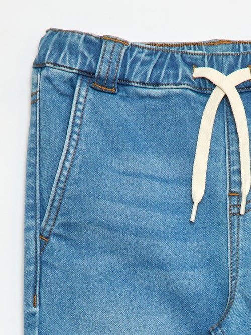 Denim-Hose – Kollektion zum einfachen Anziehen - Kiabi