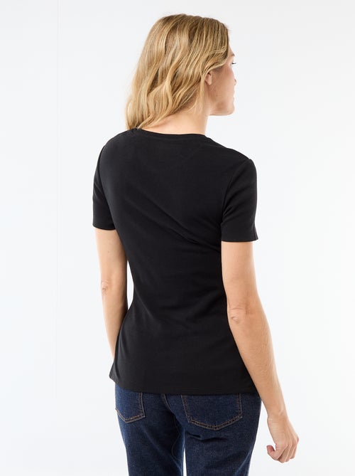 Draped Round Neck Maternity T-shirt - Kiabi Draped Round Neck Maternity T-shirt - Kiabi
