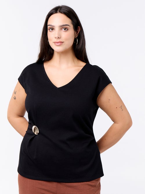 Draped T-shirt with Gold Brooch Detail - Kiabi