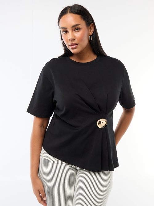 Drapiertes Rundhals-T-Shirt mit Schmuckdetail - Kiabi