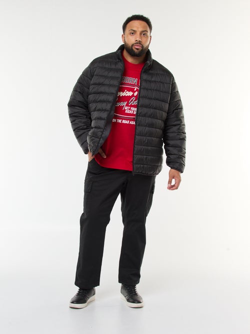 Einfarbige Hose mit vielen Taschen und Gürtelschlaufen - Kiabi