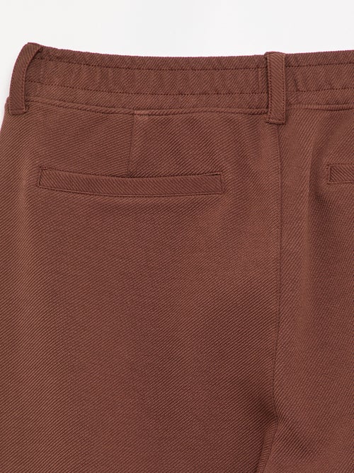 Einfarbige Regular-Fit Chino – Kollektion zum einfachen Anziehen - Kiabi