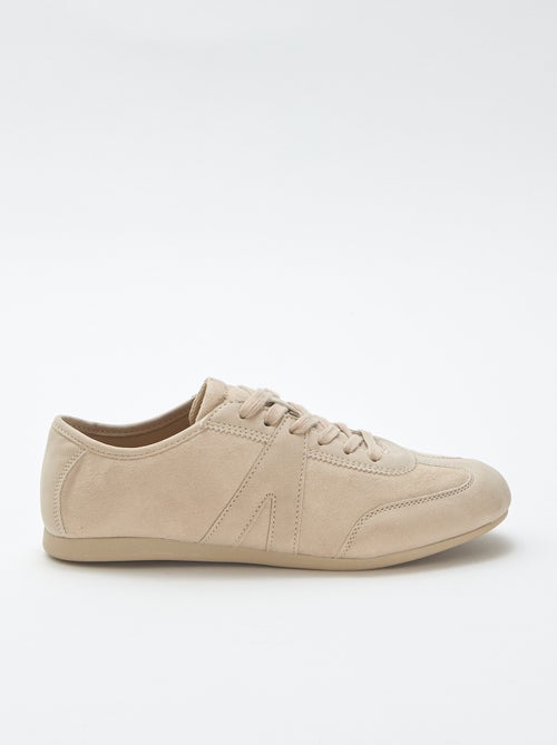 Einfarbige Sneakers aus Materialmix - Kiabi